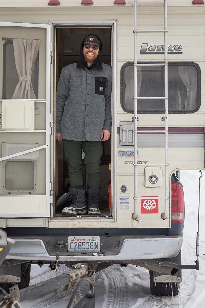 686 x Coal Men's Insulator Jacket