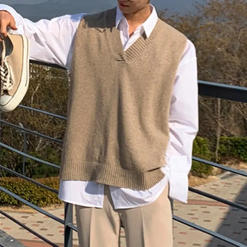 Ilooove Menswear Korean Style Fashion Knitted Vest Men's Autumn 2023 New Personalized V-Neck Loose Sleeveless Sweater Vests Tide