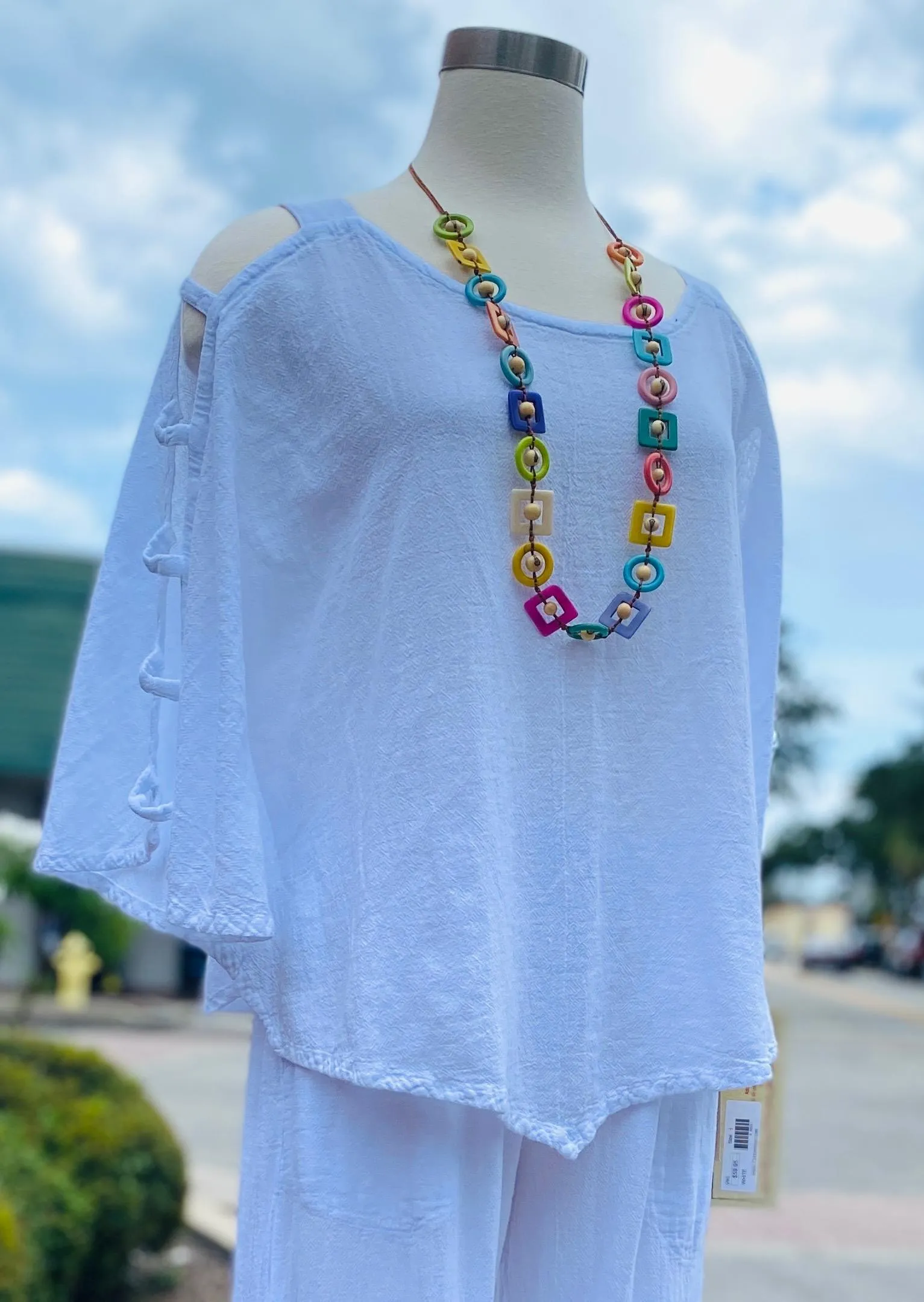 Viki Sale Detailed Cut-Out 3/4 Sleeve Top Sale
