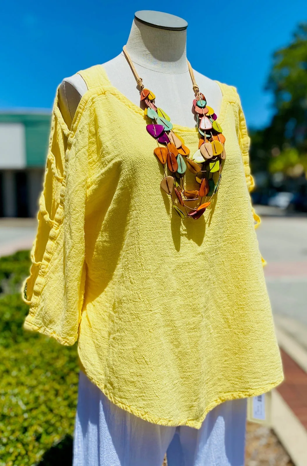 Viki Sale Detailed Cut-Out 3/4 Sleeve Top Sale