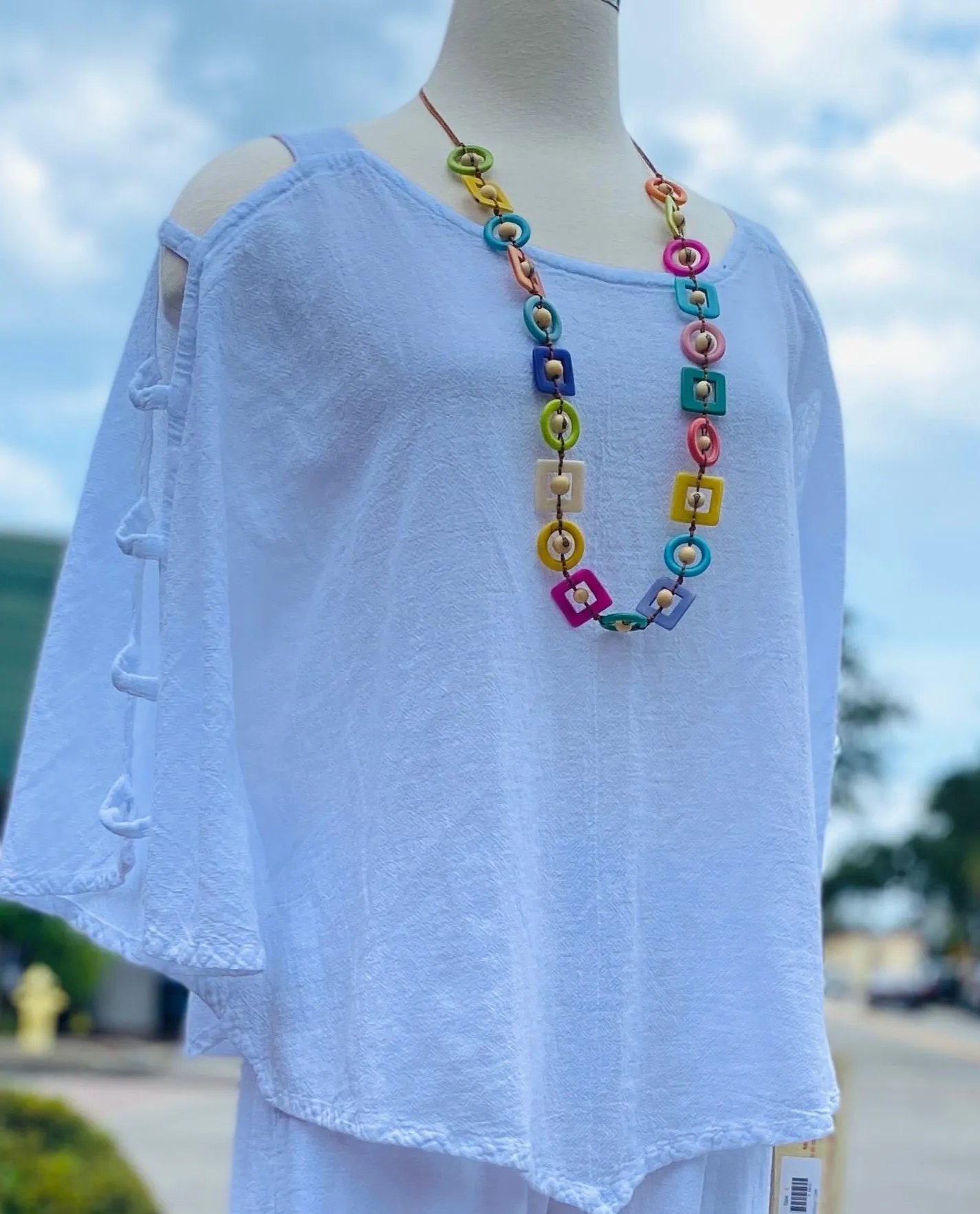 Viki Sale Detailed Cut-Out 3/4 Sleeve Top Sale